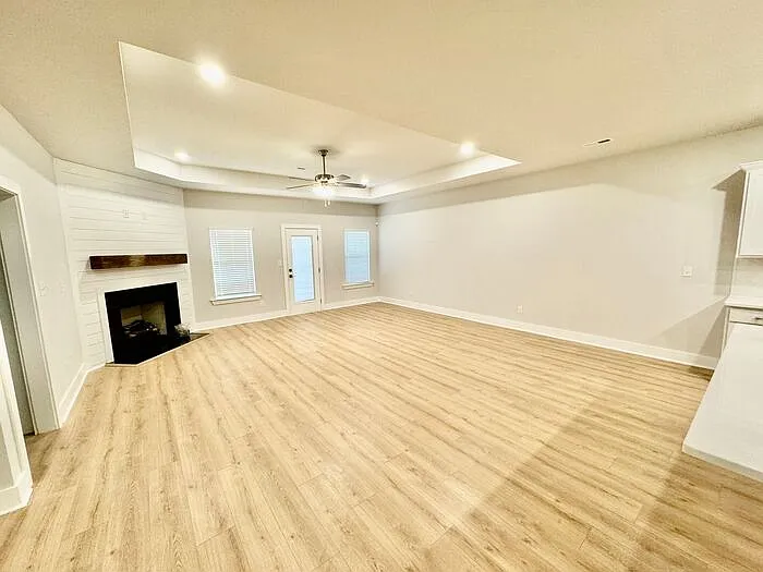 467 Raleigh Elm Dr — Photo 8