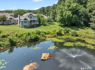 14 Brandon Ln #14, Mystic, CT 06355