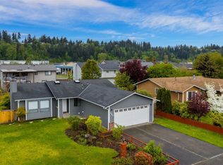 624 Chicago Blvd S, Pacific, WA 98047