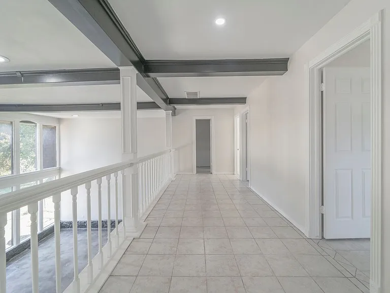 3120 Shadybrook Dr — Photo 31