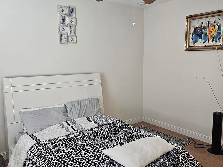 5768 NW Zenith Dr — Photo 9