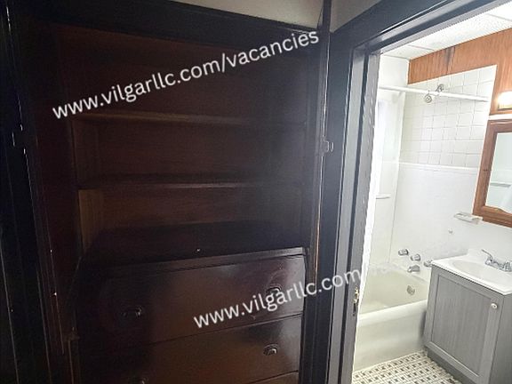 4th image of 5617-5619 Hohman Ave #1