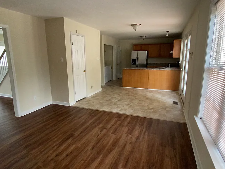 1608 Wallace St — Photo 13