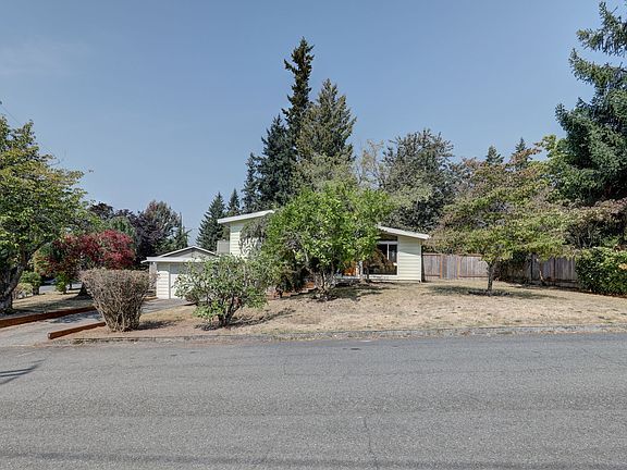 2nd image of 14304 SE 14th St