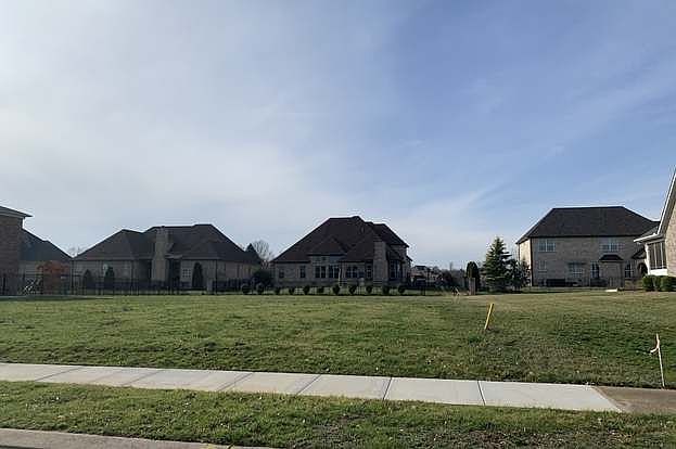 1st image of 1908 Mary Lake Way