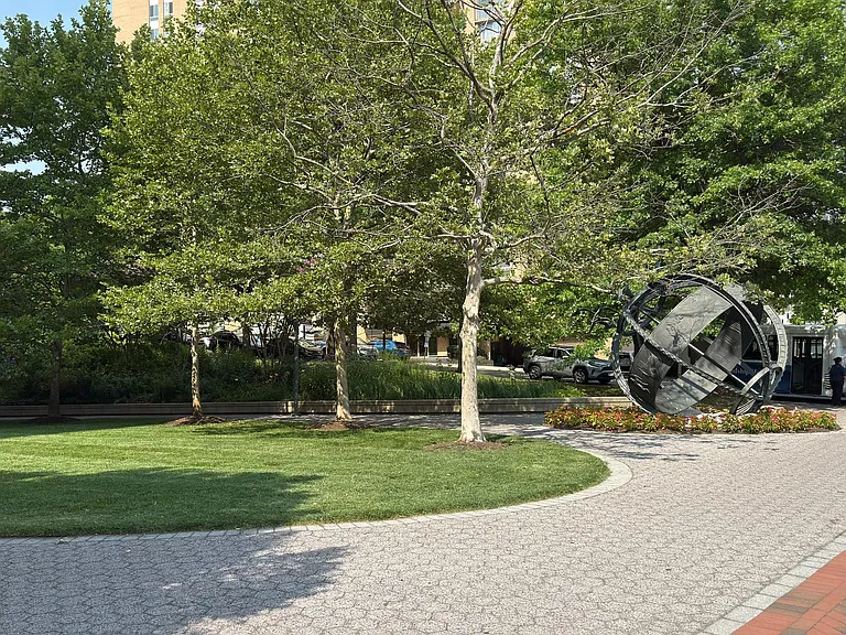 4515 Willard Ave #2203S — Photo 43