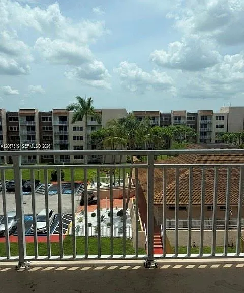 6960 Miami Gardens Dr #2-521 — Photo 2