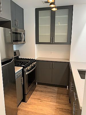 1st image of 11 Cooper St #3B