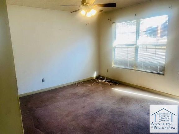 2nd image of 101 Village St