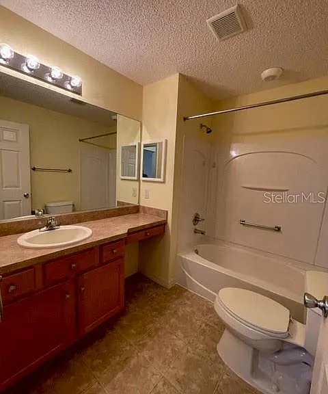 1704 Lisette Way — Photo 9