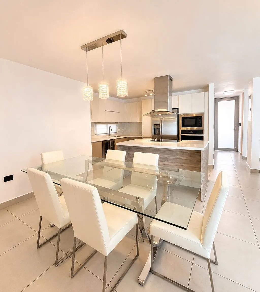 4 bed, 4.0 bath, 2900 sqft, $4,900 — Photo 4