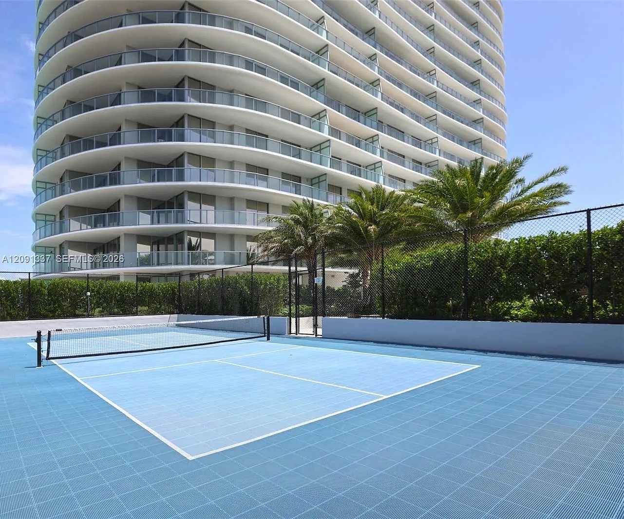 2 bed, 3.0 bath, $7,900 — Photo 2