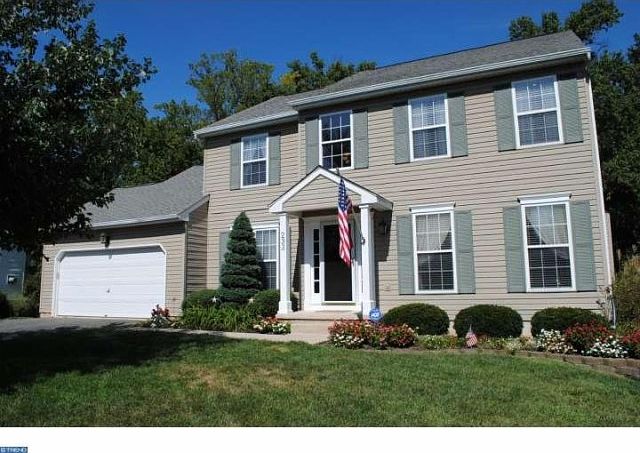 1st image of 233 E Flagstone Dr