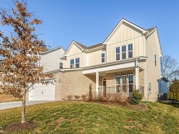 3rd image of 633 Castle Rd