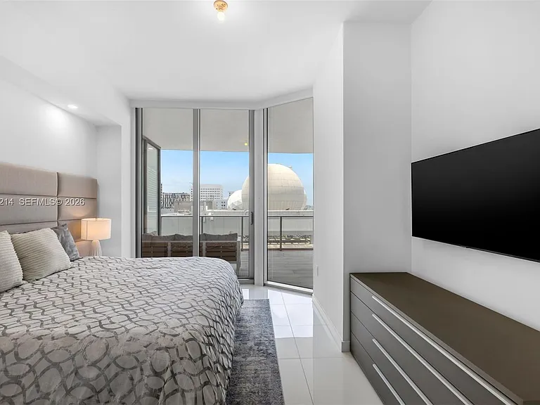 851 NE 1st Ave #108 — Photo 35