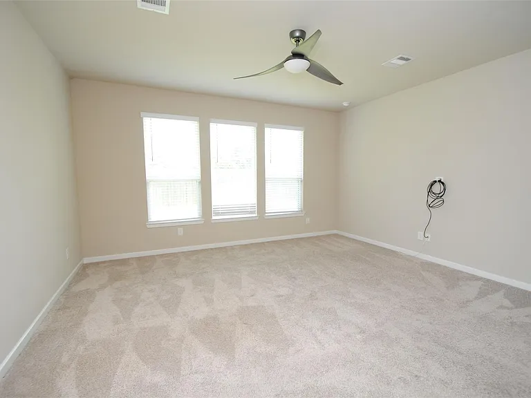 8326 Oakland Heights Ln — Photo 25