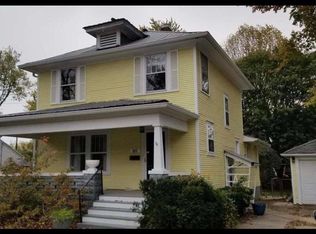 811 W College Ave, Normal, IL 61761
