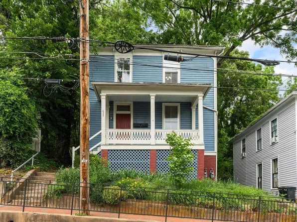 627 W Frederick St, Staunton, VA 24401