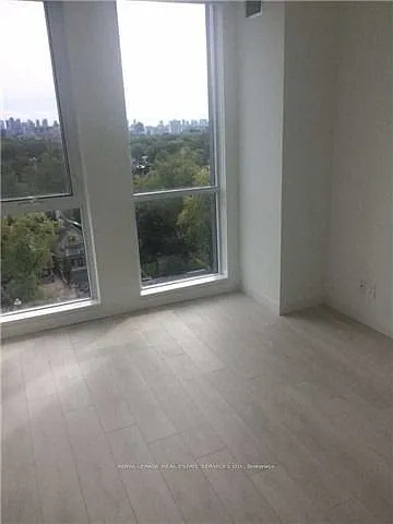 223 Saint Clair Ave W #1110 — Photo 3