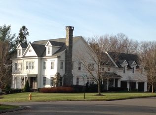 7 Old Tree Farm Ln, Trumbull, CT 06611