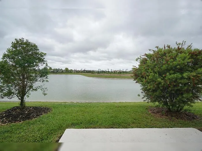 2407 Paravane Way — Photo 23