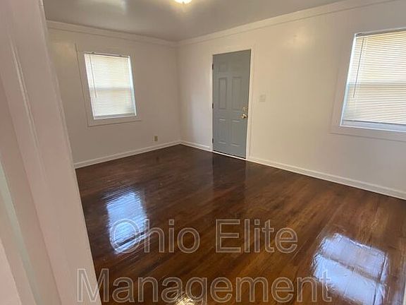 3rd image of 1205 23rd Ave