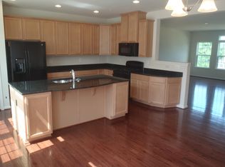 605 Waveland Ave, Capitol Heights, MD 20743