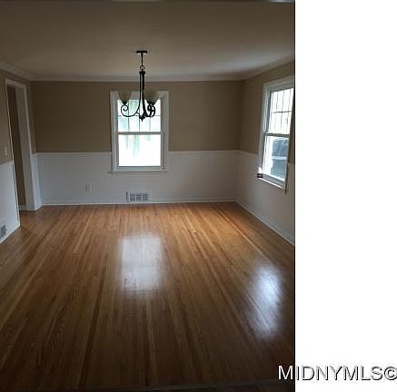 4th image of 137 Colonial Dr