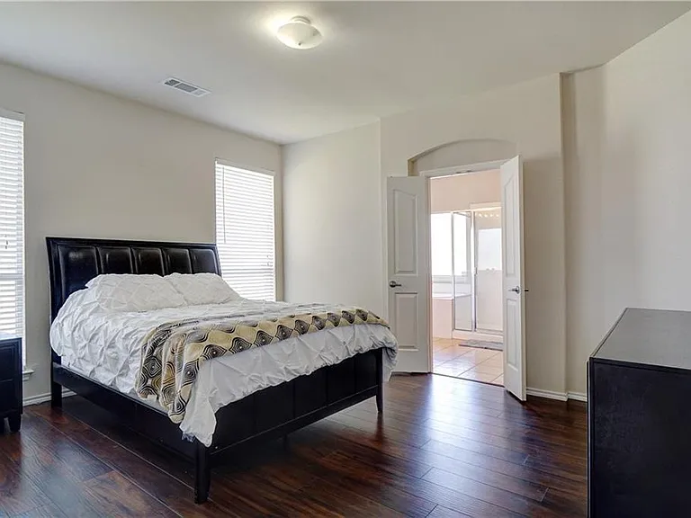 12833 Danville Dr — Photo 19
