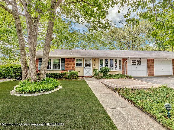 4th image of 4B Buckingham Drive