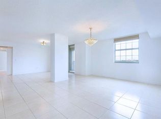 610 Clematis St APT 700, West Palm Beach, FL 33401