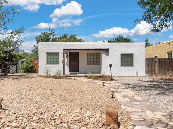 329 Aliso Dr NE, Albuquerque, NM 87108