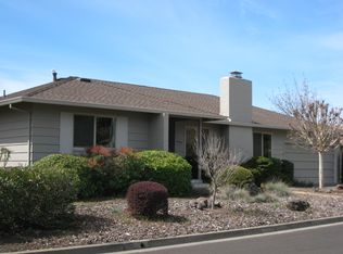 400 Twin Lakes Cir, Santa Rosa, CA 95409