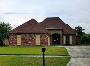 325 Allan Dr, Baton Rouge, LA 70815