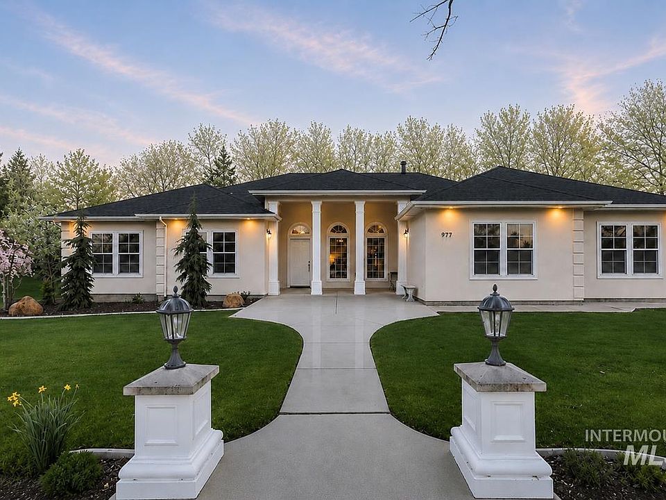 1st image of 977 N Woodvalley Pl