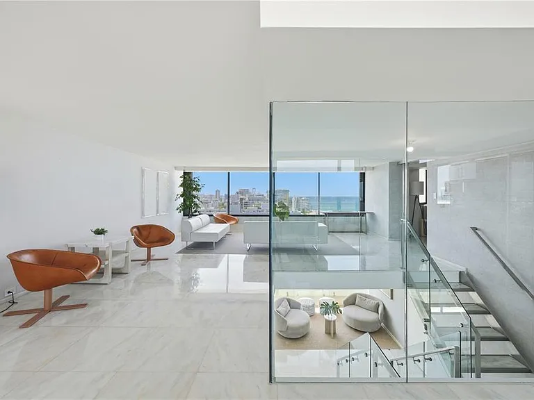 1 Taft St #Penthouse C — Photo 14