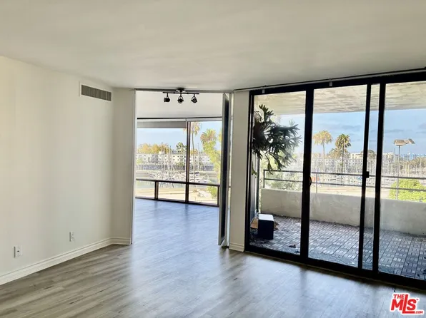 4335 Marina City Dr Unit 134, Marina Del Rey, CA 90292