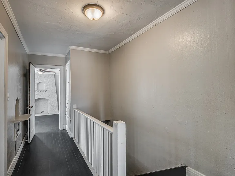 2301 N Florida Ave — Photo 44