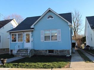 8 W Grochowiak St, South River, NJ 08882