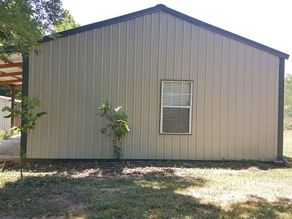 3rd image of 1067 Highway 84 W