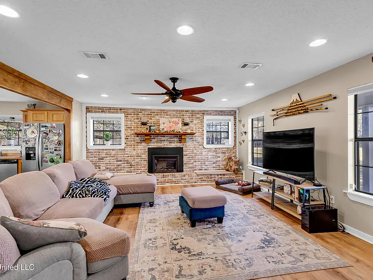 11340 County Farm Rd — Photo 7