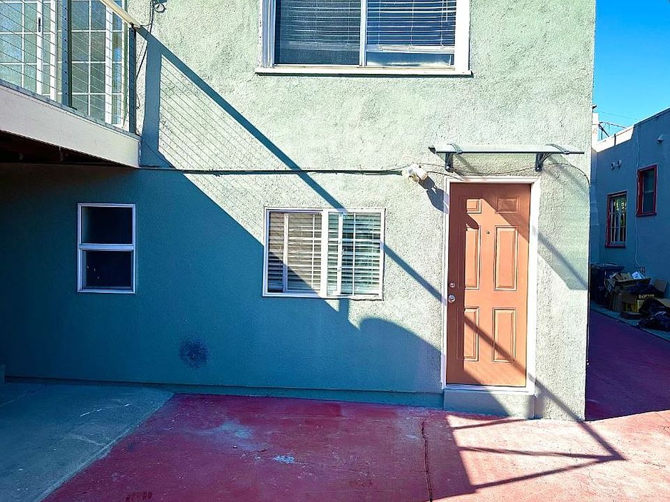 Building Photo 5