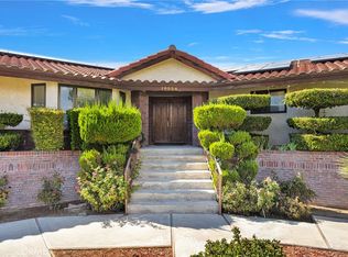 19924 Cronese Ln, Apple Valley, CA 92308