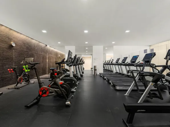400 East 67th Street image 21 of 21
