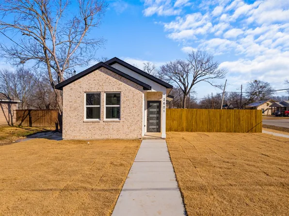 2621 College St, Greenville, TX 75401