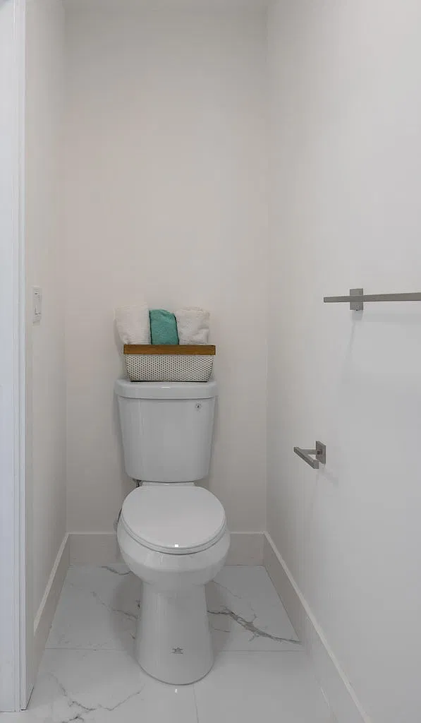 3 bed, 1341 sqft, $3,300 — Photo 4
