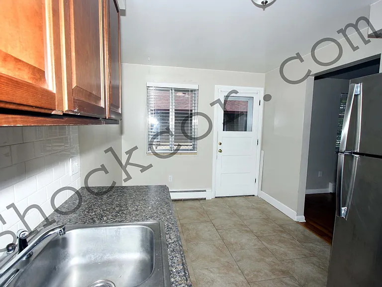 3675 Pierce St — Photo 4