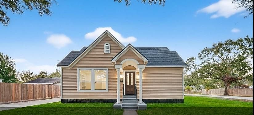 1st image of 2725 Avenue F