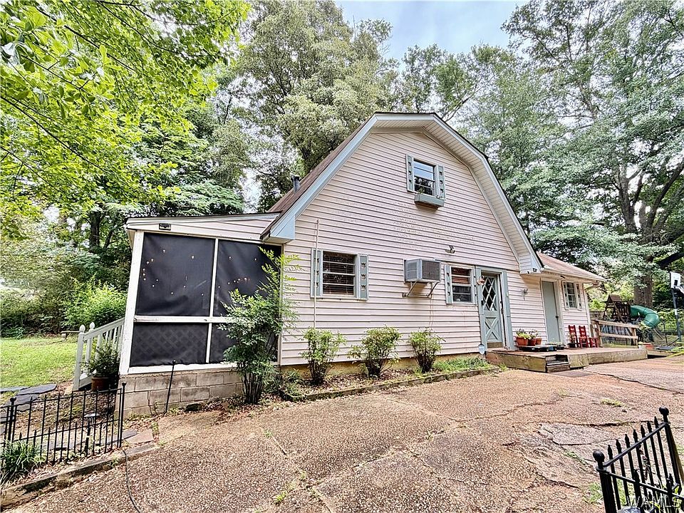 1st image of 5719 17th St E
