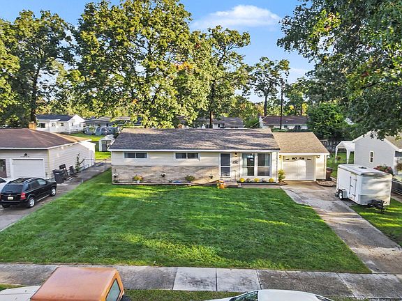 4th image of 1702 Leif Ave